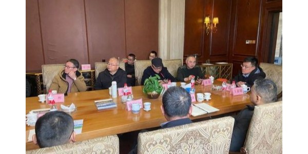 成都新農村建設服務業(yè)發(fā)展論壇交流會成功舉辦！胡林副會長的專題分享與蔣美榮會長總結！
