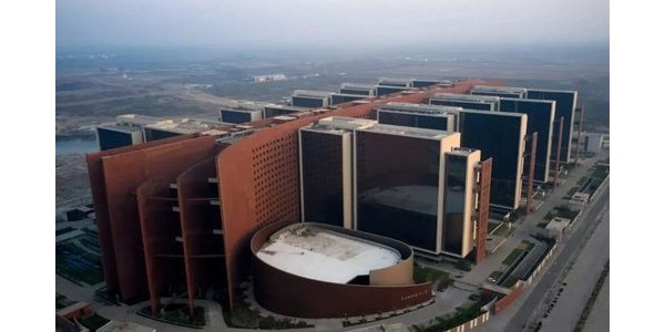 全球最大的辦公樓群在印度建成可容納7萬(wàn)人同時(shí)辦公！