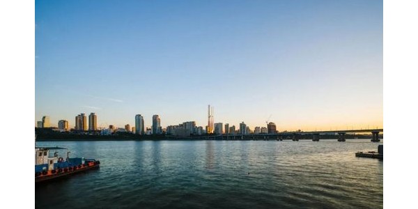 ODA：360米高，中心“縷空” 的設(shè)計(jì)方案